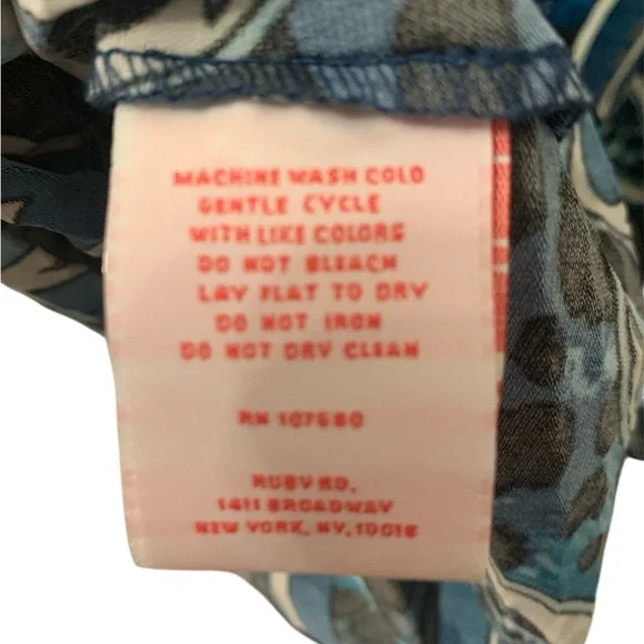 Ruby Rd Woman 24W Blue Abstract Print Button Front Blouse Plus Size Stretch - Picture 4 of 5